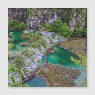 Watervalcascade in het park Plitvice