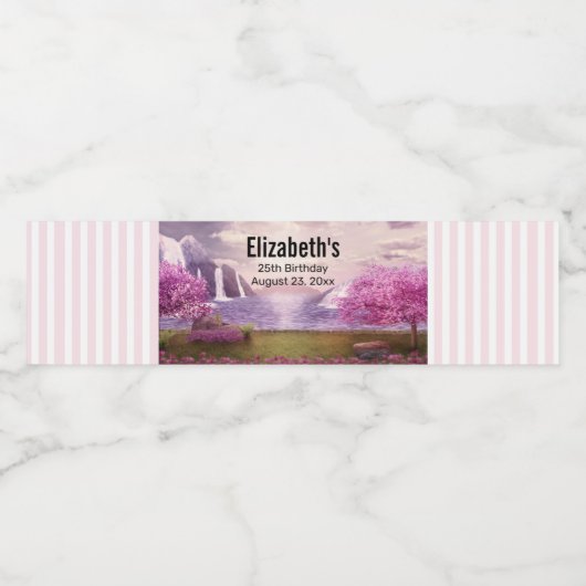 Watervallen en Cherry Trees rond een meer van de v Waterfles Etiket (Enkel label)