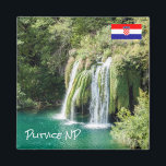 Watervallen in Nationaal Park Plitvice - Kroatië Magneet<br><div class="desc">Watervallen in Nationaal Park Plitvice - Kroatië. Nationaal Park Plitvice-meren is een van de oudste en grootste nationale parken in Kroatië. In 1979 werd het toegevoegd aan het UNESCO-werelderfgoedregister.</div>