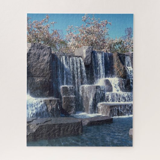 Watervalmemorial Washington. Legpuzzel (Verticaal)