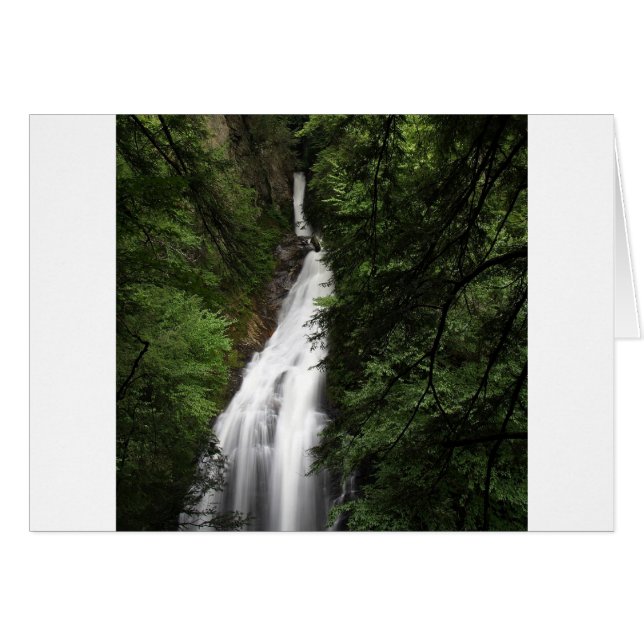 Watervalwitte stromende torrent (Voorkant Horizontaal)