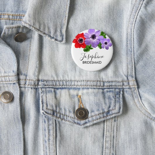 Waterverf Anemone Floral Bridesmaid Button (In situ)