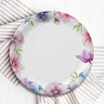 Waterverf Anemone Flower Wedding Papieren Bordje<br><div class="desc">Deze bruiloft Napkins is voorzien van een elegant blauw schrift op een witte achtergrond omringd door prachtige Anemone-bloemen in roze, lavender, blauw, paars en violet met groene bladeren. De tekst kan worden gepersonaliseerd door de tekstvakjes uit te geven. Speciaal voor u ontworpen door Evco Studio © op www.zazzle.com/store/evcostudio #bruiloft #borden...</div>