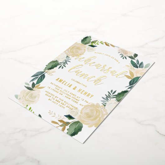 Waterverf Beige Peonies Wreator Rehearsal Lunch Folie Uitnodiging (Gedraaid)