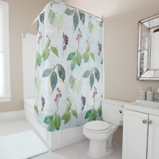 Waterverf bladeren en bessen op lichtblauw douchegordijn
