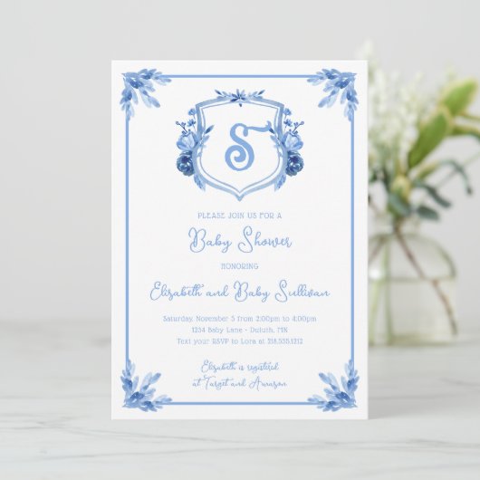 Waterverf Blauw Bloemen Monogram Crest Baby shower Kaart (Staand voorkant)