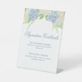 Waterverf Blauw en Wit Hydrangea Cocktail Menu Reclamebord Met Voetstuk (Voorkant)