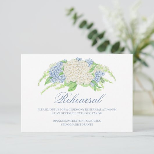 Waterverf Blauw en Wit Hydrangea Crest Bruiloft Informatiekaartje (Staand voorkant)