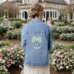 Waterverf Blauw en Wit Hydrangea Crest Denim Jacket<br><div class="desc">Houd het warm op koude nachten op je magische avond in de tuin met deze prachtige waterverf blauw en witte hortensia bloemenbruiloft crest denim jas. Deze zien er fantastisch uit in de bar of gestrooid rond de receptie, en maak een mooie aandenken om naar huis te smokkelen! Met deze suite...</div>