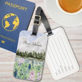 Waterverf Blauw Paarse Bloem Weiland op Berg Bagagelabel