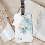 Waterverf Blauwe Botanische Hydrangea Monogram Bagagelabel<br><div class="desc">Een prachtig blauw waterverf hortensia design maakt deze botanische bagagelabels stijlvol en chique. Voeg uw eigen monogram toe met de personalisatiefunctie.</div>