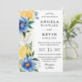 Waterverf Blauwe en Gele Bloemen Bruiloft Kaart (Staand voorkant)