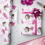 Waterverf bloem roze aangepast fotohuwelijk cadeaupapier<br><div class="desc">Gepersonaliseerd trouwcadeau voor het verpakken van papier, met een originele donkerroze waterverf bloemen bloemen en de namen van je eigen koppels, trouwdatum, naam van cadeautjes en persoonlijke boodschap en een foto van je gelukkige koppel op een witte achtergrond. Een geweldige manier om een persoonlijke aanraking te geven aan speciale trouwcadeaus...</div>