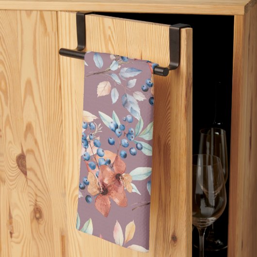 Waterverf bloemen en bessen op Mauve Theedoek (Derde Gevouwen)