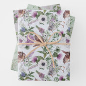 Waterverf bloemen en vogels die papierbladen overv inpakpapier vel (In situ)