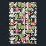 Waterverf bloemige aardbei geometrisch patroon theedoek<br><div class="desc">Dit kleurrijke ontwerp is voorzien van waterverf zomerse aardbeienbloemen over een zwart-wit geometrisch patroon. Perfect als cadeau of in je keuken. #strawberry #waterverf #pattern #geometric #geometrical #blackandwhite #b&w #floral #botanical #flowers #kitchen #modern #fun #colorful #towels #kitchentowels #home #gifts #teatowels #trendy #stylish #style #elegant #chic</div>