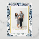 Waterverf Blue Flowers Happy Chanoeka Foto Folie Feestdagen Briefkaart<br><div class="desc">Fijne Chanoeka! Stuur warme vakantiegroeten naar uw familie en vrienden met dit aanpasbare gouden folie Chanoeka briefkaart. Het heeft een aquarelpatroon van blauwe bloemen. Personaliseer deze foto Hanukkah briefkaart door uw gegevens toe te voegen. Dit botanische Chanoeka briefkaart is verkrijgbaar in een verscheidenheid aan kaarten.</div>