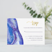 Waterverf Blue Geode en Faux Gold Wedding RSVP Kaartje (Staand voorkant)