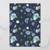 Waterverf Blue Hydrangea Floral Couples Shower Folie Uitnodiging (Achterkant)