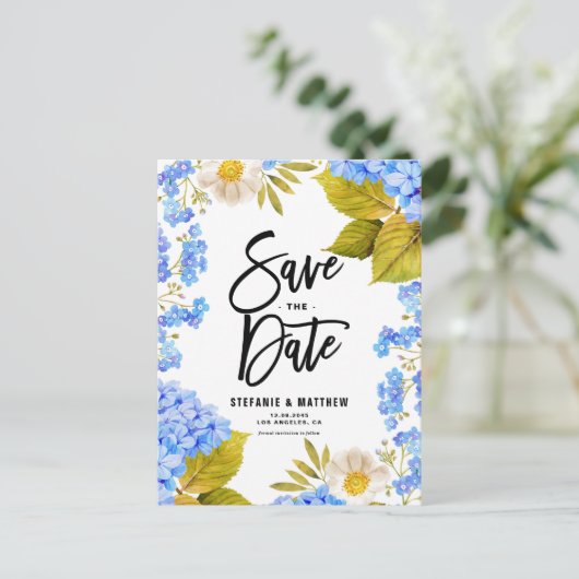 Waterverf Blue Hydrangea Floral Save the Date Aankondigingskaart (Staand voorkant)