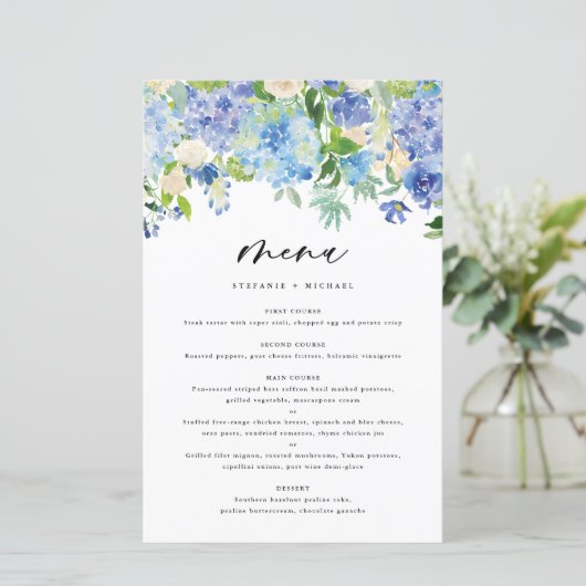 Waterverf Blue Hydrangeas Wedding Menu Kaart (Staand voorkant)