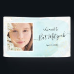 Waterverf Blue x Gold Photo Bat Mitzvah Banner<br><div class="desc">Deze kleine en elegante fotobanner kenmerkt een witte achtergrond met turquoise blauwe borstelslagen in waterverf en faux gouden splatters. Pas het aan uw behoeften aan. Je kunt meer overeenkomende producten vinden in mijn winkel.</div>