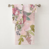 Waterverf Blush Florals op vervormd roze Bad Handdoek (Insitu)