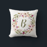 Waterverf Bohemian Floral Wreator Monogram Pillow Kussen<br><div class="desc">Bohemen geïnspireerde kussen met waterverf paarse en ivoorbloemen met blaasjes. Dit aanpasbare monogram kussen is perfect als een gepersonaliseerd cadeau en een speciaal accent in de kleuterkamer.</div>