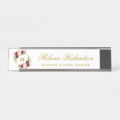 Waterverf Bourgondië Floral krans Goud Monogram Bureau Naambordje (Voorkant)