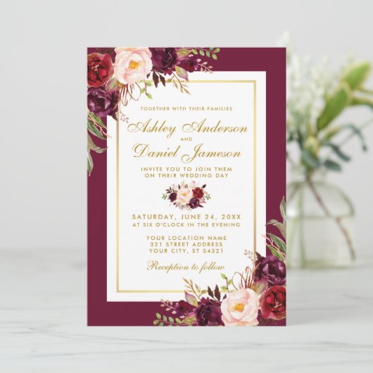Waterverf Burgundy Floral Gold Wedding Invite GB Kaart (Staand voorkant)