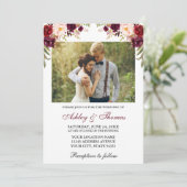 Waterverf Burgundy Floral Photo Wedding Kaart (Staand voorkant)
