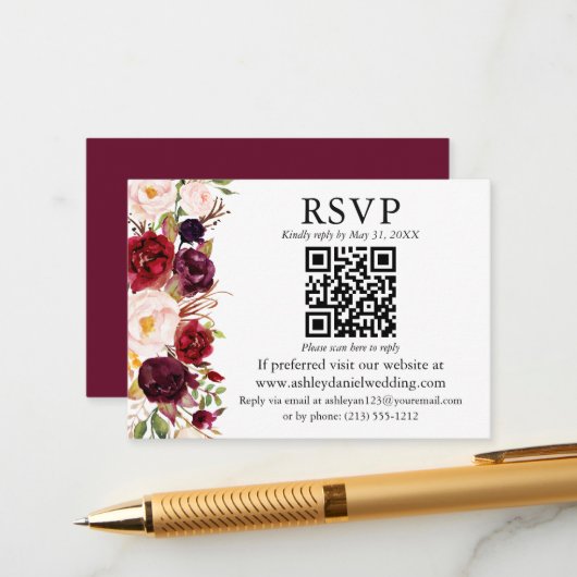 Waterverf Burgundy Floral QR RSVP bruiloft Informatiekaartje (Voorkant / Achterkant in situ)