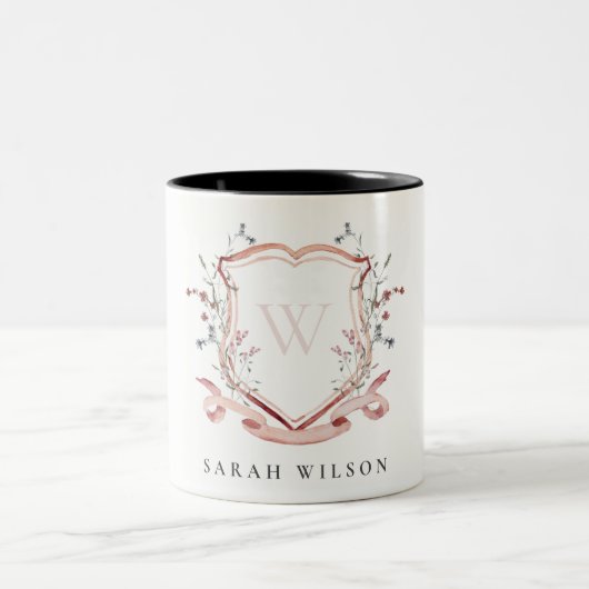 Waterverf Crest Monogram Elegant Pink Wildflower Tweekleurige Koffiemok (Center)