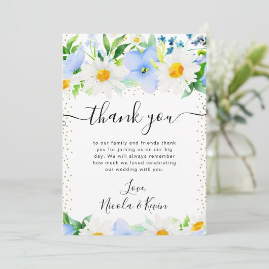 Waterverf Daisies en Blue Flowers Bruiloft Bedankkaart (Staand voorkant)