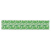 Waterverf Daisies in een Groen Veld Medium Tafelloper (Horizontaal)