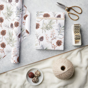 Waterverf dennenappels en takken met bessen cadeaupapier