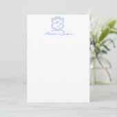 Waterverf Designer Blauw Monogram Crest Bruiloft Bedankkaart (Staand voorkant)