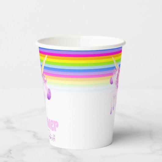 Waterverf- en regenboogkopjes met baby shower papieren bekers (Links)