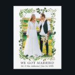 Waterverf Eucalyptus We hebben een huwelijk geslot Briefkaart<br><div class="desc">Moderne Waterverf Eucalyptus Greenery Lijst Wedding Foto bruiloft Aankondiging Briefkaart</div>