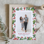 Waterverf Feestelijk groen en Winterberry Foto Feestdagen Kaart<br><div class="desc">Prettige feestdagen Nee! Verstuur warme seizoenswensen met onze aanpasbare fotovakantiekaart, met een prachtig waterverf ontwerp van rode winterbessen en weelderig groen. Personaliseer met uw favoriete foto en een aangepast bericht aan creëer een unieke vakantie begroeting die zeker het seizoen voor familie en vrienden opfleuren. Deze waterverf vakantie fotokaart is ideaal...</div>