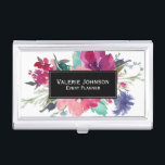 Waterverf Floral Bouquet Visitekaarthouder<br><div class="desc">Prachtig levendig en vrouwelijk,  deze visitekaartjes houder ontwerp beschikt over een kleurrijk boeket van waterverf bloesems in de kleuren van magenta,  roze en paarse. Voer in plaats van de voorbeeldtekst een jouw naam en een bedrijfstitel of andere tekst in.</div>