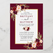 Waterverf Floral Foto Burgundy Wedding Gold Folie Uitnodiging (Voorkant)