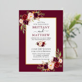 Waterverf Floral Foto Burgundy Wedding Gold Folie Uitnodiging (Staand Voorkant)