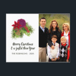 Waterverf Floral kerstfoto Feestdagenkaart<br><div class="desc">Hand geschilderd groen en rood bloemenkerstvakantie foto briefkaart aanpasbaar aan uw specificaties.</div>