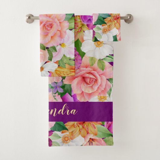 Waterverf Floral Paars roze monogram Bad Handdoek (Insitu)