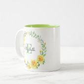 Waterverf geel zomerbloemen krans monogram tweekleurige koffiemok (Voorkant links)