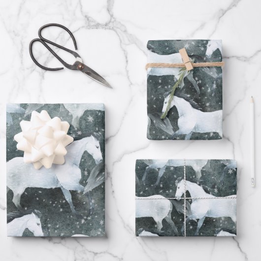 Waterverf Geschilderde Elegant Snowy White Horses Inpakpapier Vel (Voorkant)