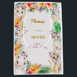 Waterverf gold Wild safari kids birthday Medium Cadeauzakje<br><div class="desc">Wild safari kinderen verjaardag item voor kinderen op elke leeftijd. bewerkbaar.</div>