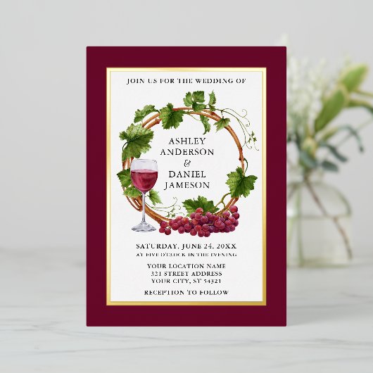 Waterverf Grapes Wreath Wedding Burgundy Gold Folie Uitnodiging (Staand Voorkant)
