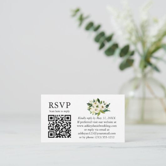 Waterverf Green White Floral Wedding QR RSVP Informatiekaartje (Staand voorkant)